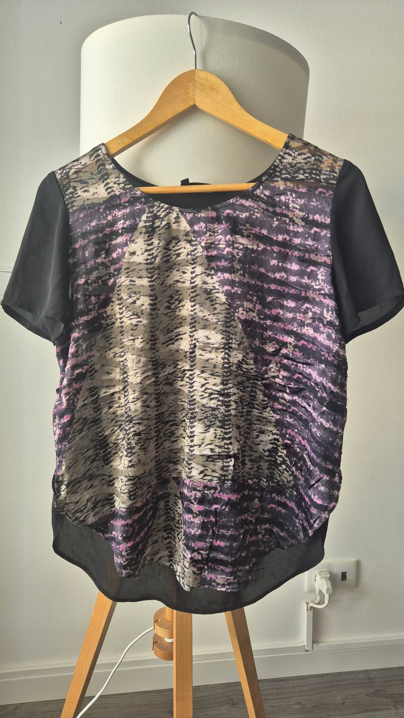 Blusa Top The Kooples Estampada Preta e Rosa